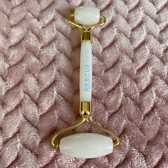 Rescue Skin Gold-Tone Jade Roller - Picture 5 of 9